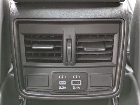 Used 2025 Subaru Forester Limited w/ Popular Package #2 image 16