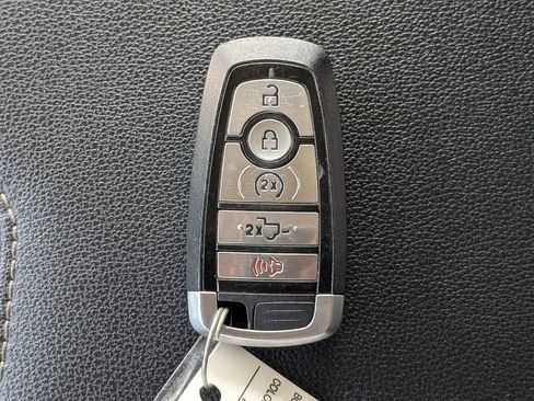 Used 2022 Ford F150 Lariat w/ Equipment Group 501A Mid image 34