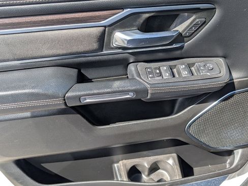 Used 2025 RAM 1500 Laramie image 15