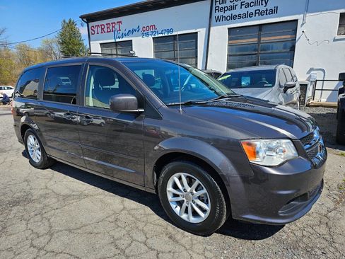 Used 2016 Dodge Grand Caravan SXT w/ Rear Park Assist Package image 1