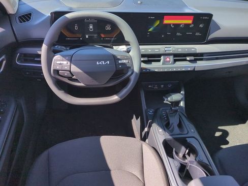 New 2026 Kia K4 LXS FWD image 20