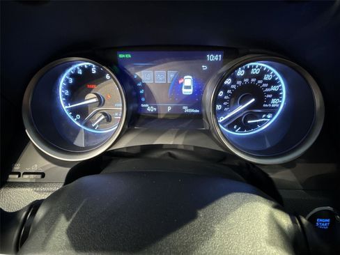 Used 2023 Toyota Camry SE image 10