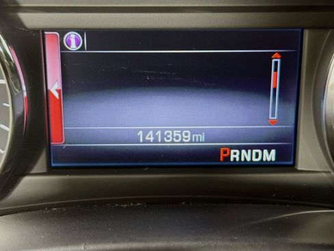Used 2015 GMC Yukon XL SLT w/ Open Road Package AWD/4WD image 14