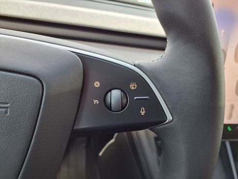 Used 2025 Tesla Model 3 Long Range image 16