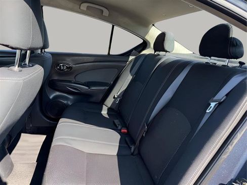Used 2016 Nissan Versa SV w/ SV Appearance Package FWD image 22