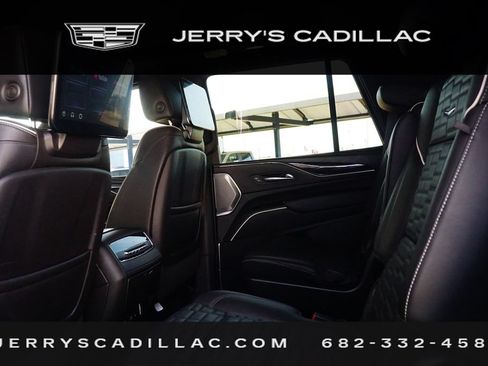 Used 2023 Cadillac Escalade V AWD/4WD image 23