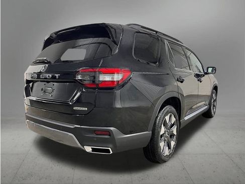 New 2026 Honda Pilot Touring image 7