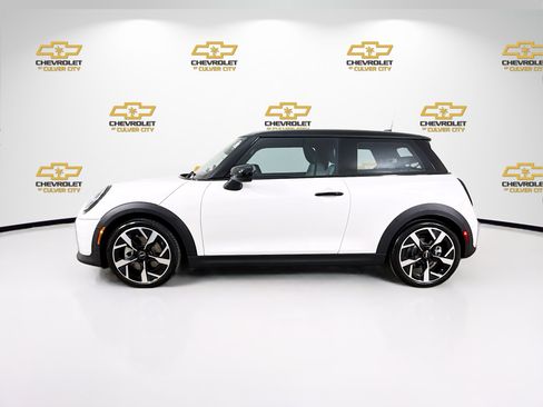 Used 2026 MINI Cooper 2-Door Hardtop FWD image 5