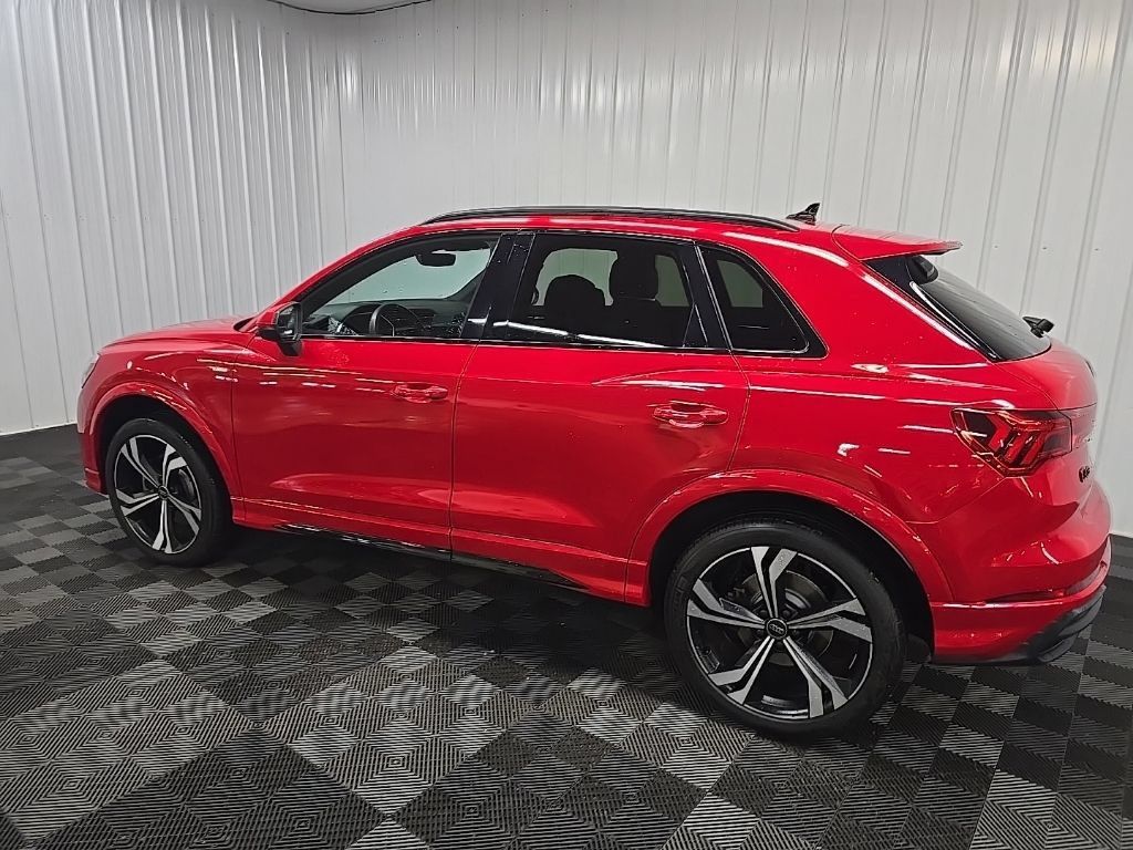 Used 2023 Audi Q3 2.0T Premium Plus AWD/4WD image 4