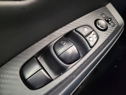 Used 2024 Nissan Sentra SV FWD image 27