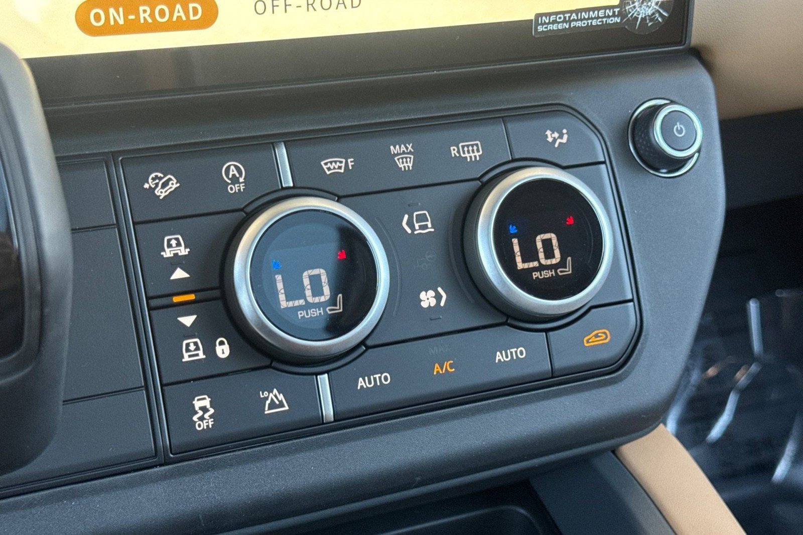 New 2026 Land Rover Defender 110 S AWD/4WD image 18