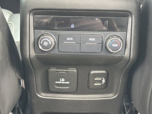 Used 2019 GMC Acadia SLT FWD image 16