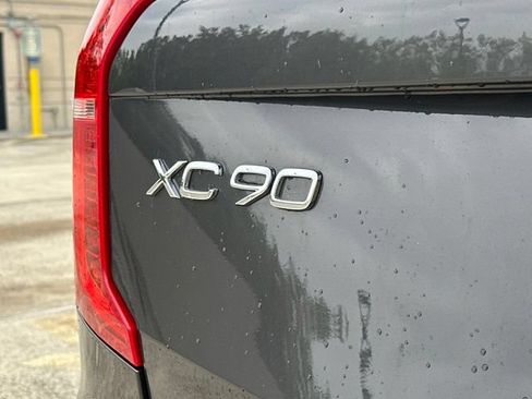 Certified 2024 Volvo XC90 B6 Plus w/ Protection Package AWD/4WD image 37