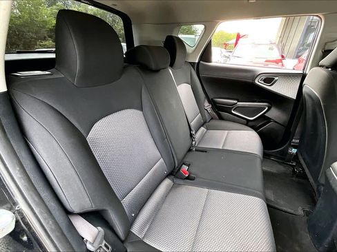 Used 2021 Kia Soul LX FWD image 19