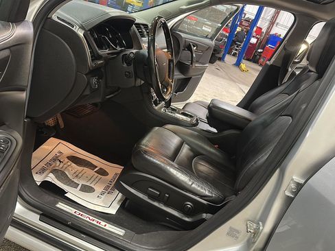 Used 2016 GMC Acadia Denali image 15