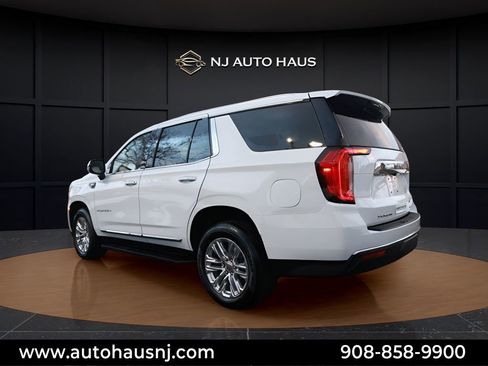 Used 2024 GMC Yukon SLT AWD/4WD image 6