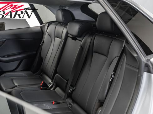 Used 2022 Audi Q8 Premium Plus image 45