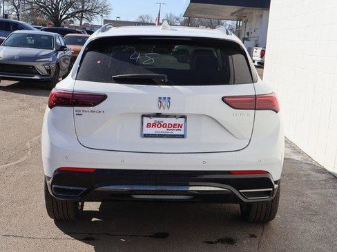 New 2025 Buick Envision Sport Touring image 4