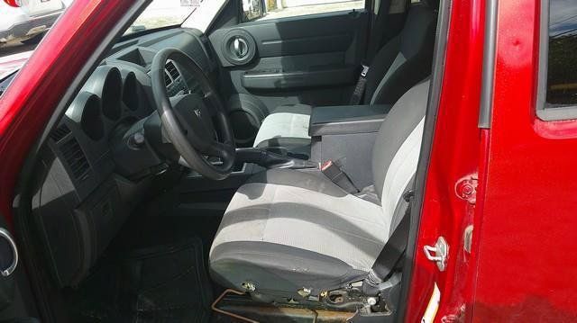 Used 2007 Dodge Nitro SXT AWD/4WD image 5