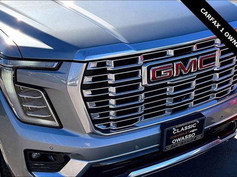 Used 2025 GMC Yukon Denali image 32