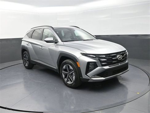 New 2026 Hyundai Tucson SEL image 2
