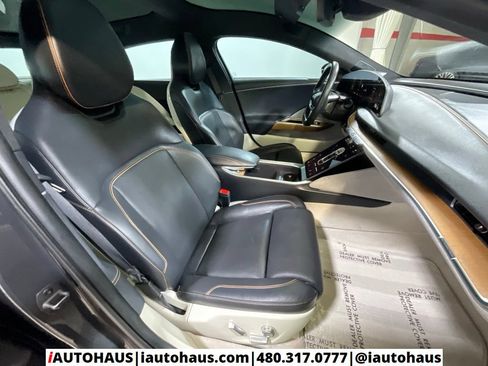 Used 2023 Lucid Air Touring AWD/4WD image 23
