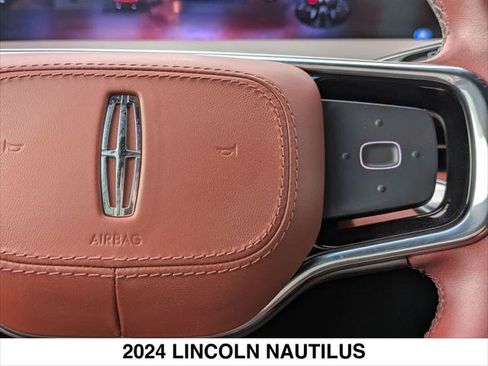 Used 2024 Lincoln Nautilus Black Label AWD/4WD image 15
