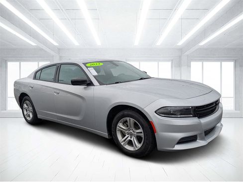 Used 2023 Dodge Charger SXT image 1