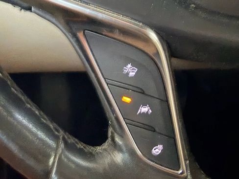 Used 2019 Cadillac XT5 Luxury image 16