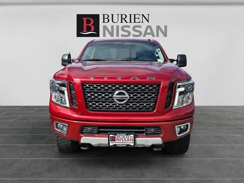 Used 2019 Nissan Titan PRO-4X w/ Pro-4x Utility Package AWD/4WD image 11