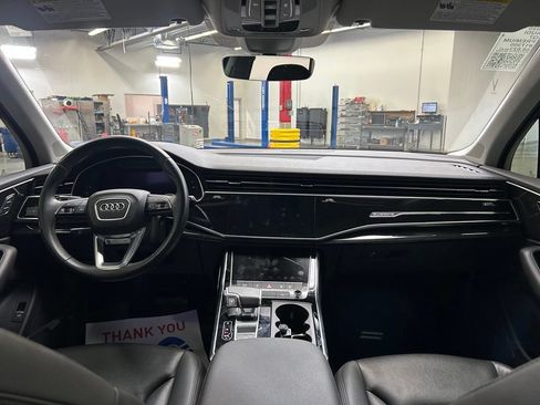 Used 2020 Audi Q7 3.0T Premium Plus w/ Premium Plus Package AWD/4WD image 19