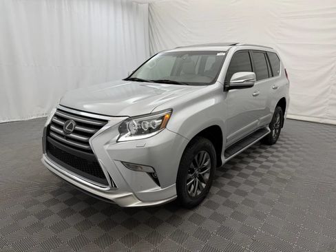 Used 2019 Lexus GX 460 Luxury AWD/4WD image 2