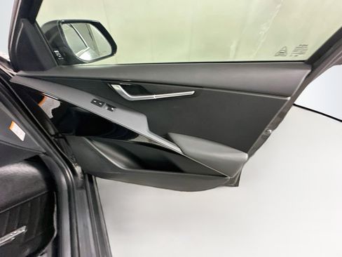 Used 2024 Kia Niro Wind FWD image 32