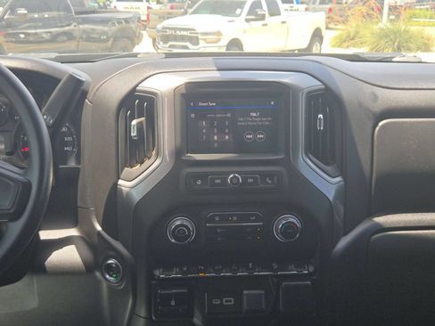 Used 2025 Chevrolet Silverado 2500 Custom w/ Custom Value Package AWD/4WD image 15
