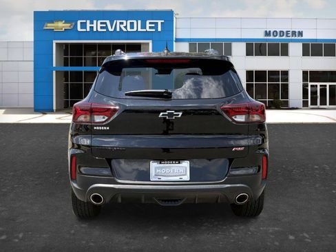 Used 2022 Chevrolet TrailBlazer RS FWD image 4