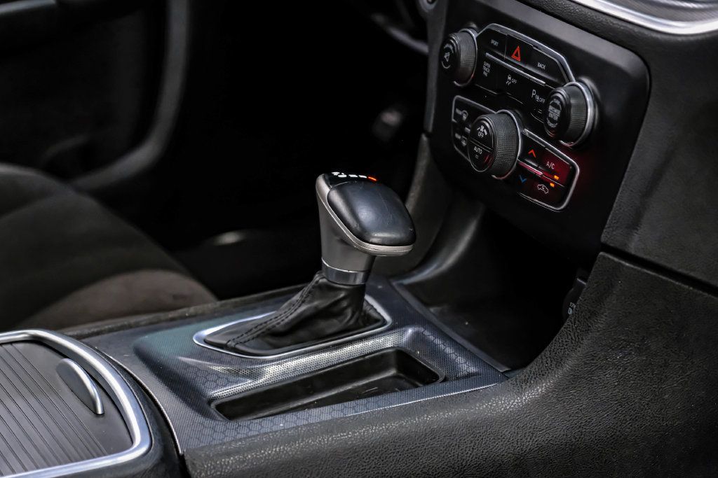 Used 2015 Dodge Charger R/T Scat Pack RWD image 26