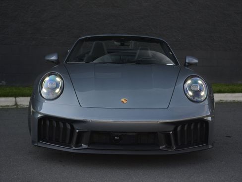 Certified 2025 Porsche 911 Carrera GTS image 10