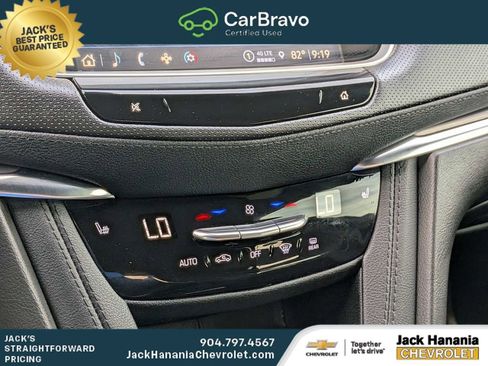 Certified 2024 Cadillac XT5 Luxury FWD image 22
