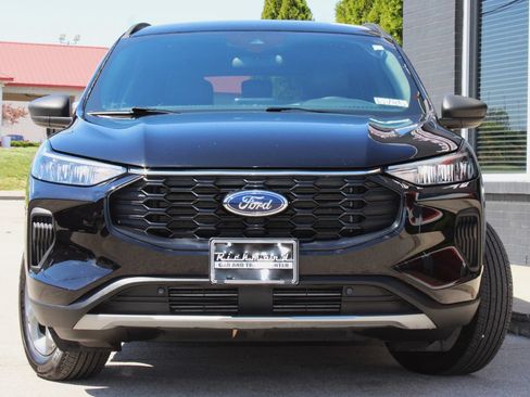 Used 2025 Ford Escape ST-Line AWD/4WD image 3