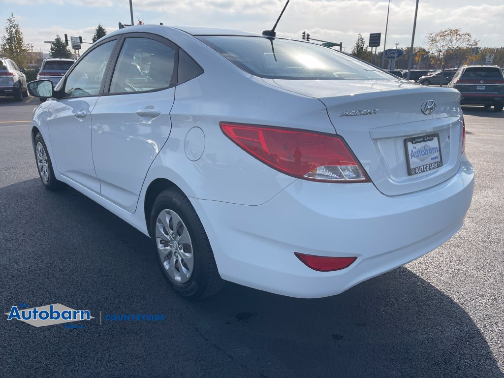 Used 2016 Hyundai Accent SE w/ Option Group 02 FWD image 3