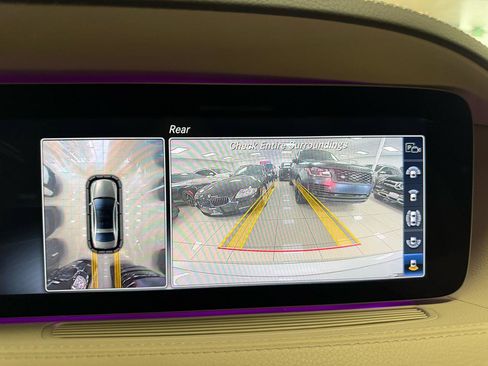 Used 2019 Mercedes-Benz S 560 Sedan image 25