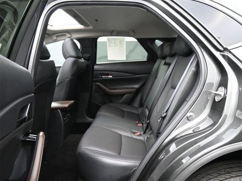 Used 2023 MAZDA CX-30 AWD 2.5 S w/ Premium Package image 18