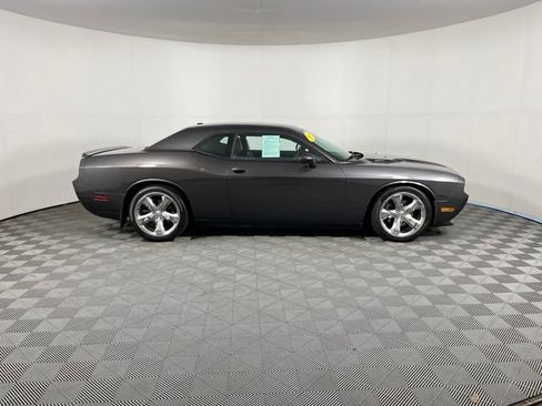 Used 2014 Dodge Challenger R/T Plus RWD image 8