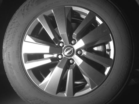 Used 2025 Nissan Pathfinder SV image 13