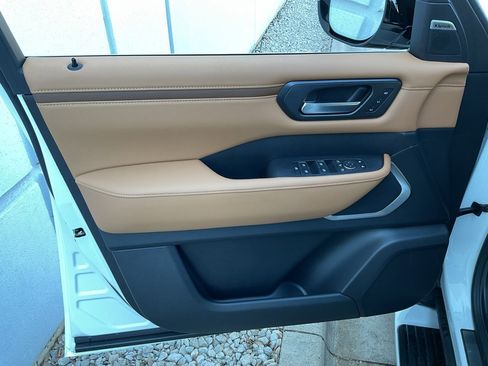 New 2026 Nissan Armada Platinum Reserve image 12