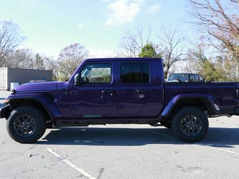 New 2026 Jeep Gladiator Sport image 10