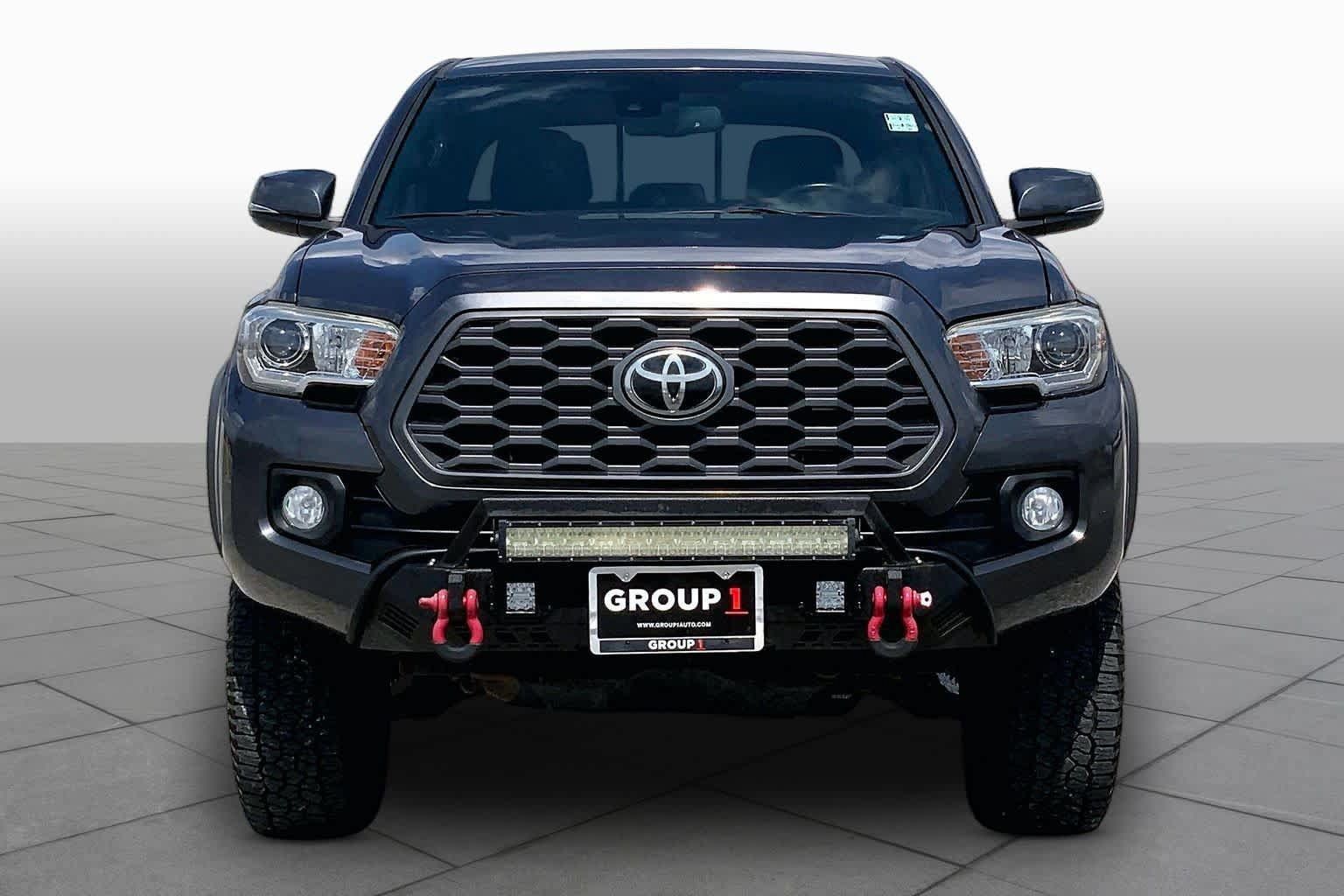 Used 2020 Toyota Tacoma TRD Off-Road w/ Technology Package AWD/4WD image 4