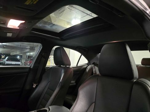 Used 2017 Lexus IS 350 AWD image 30