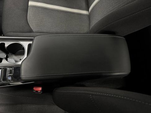 Used 2023 Hyundai Sonata SE w/ Cargo Package image 17