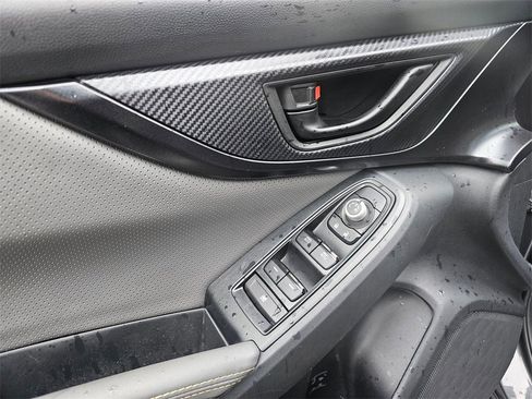 Used 2021 Subaru Crosstrek 2.5i Sport w/ Moonroof Package image 27